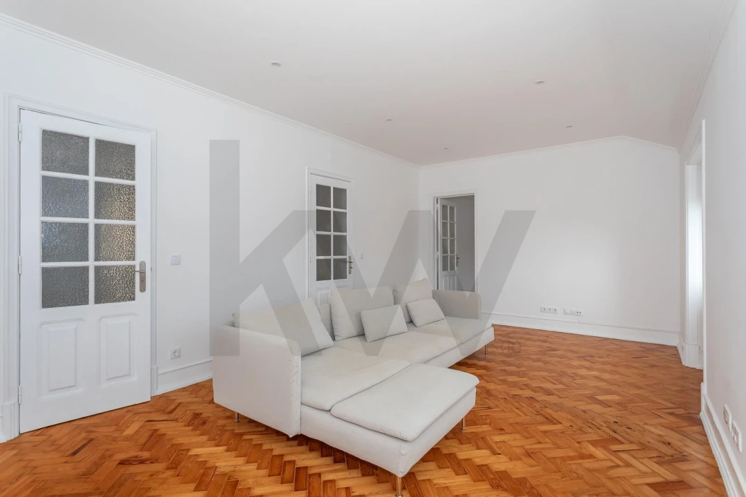 Apartamento T5 para Arrendamento em Arroios Foto 24