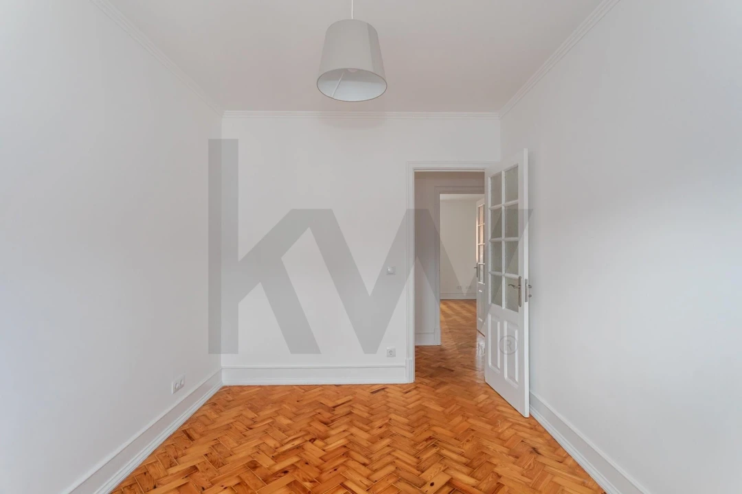 Apartamento T5 para Arrendamento em Arroios Foto 30