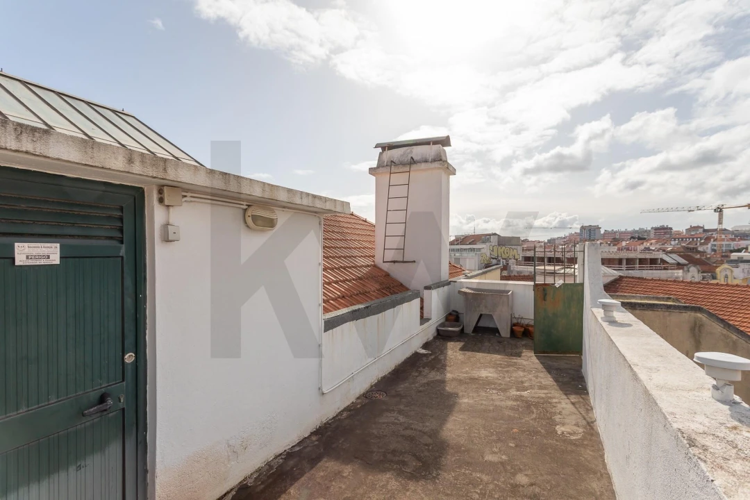 Apartamento T5 para Arrendamento em Arroios Foto 45