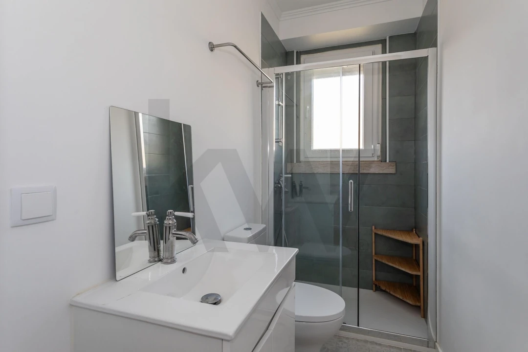 Apartamento T5 para Arrendamento em Arroios Foto 9