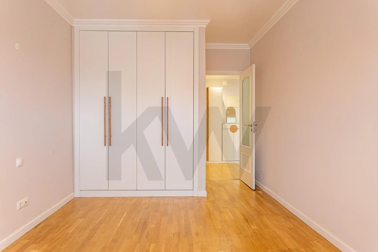 Apartamento T1 para Arrendamento em São Domingos de Rana Foto 10