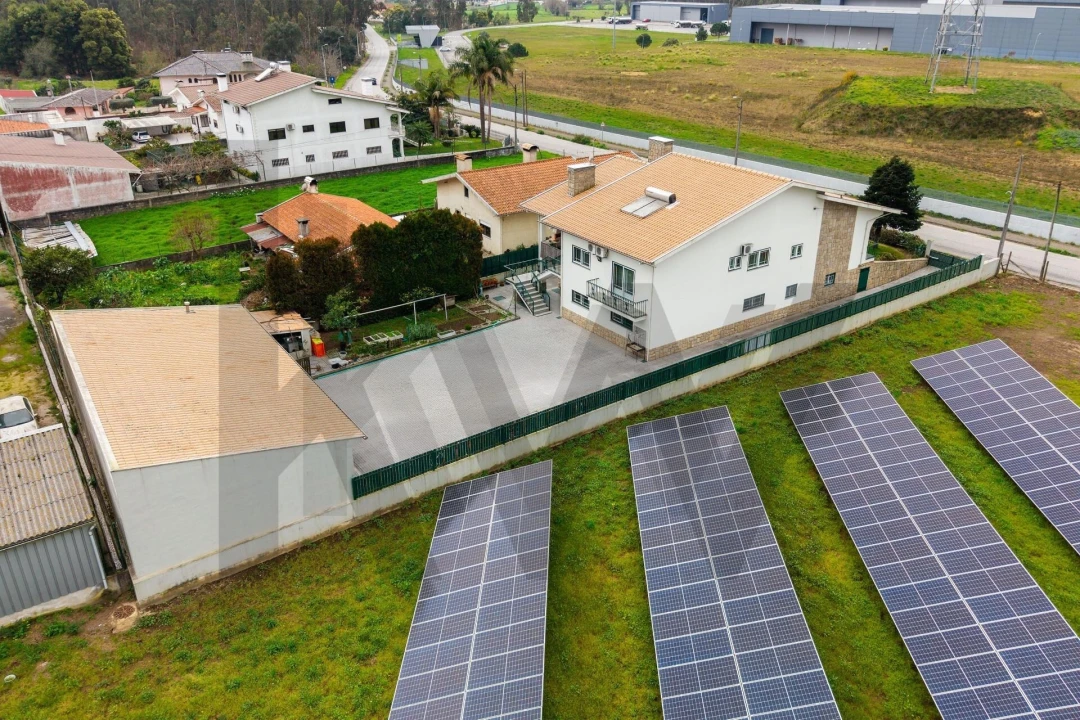 Moradia T3 para Venda em O. Azeméis, Riba-Ul, Ul, Macinhata Seixa, Madail Foto 12