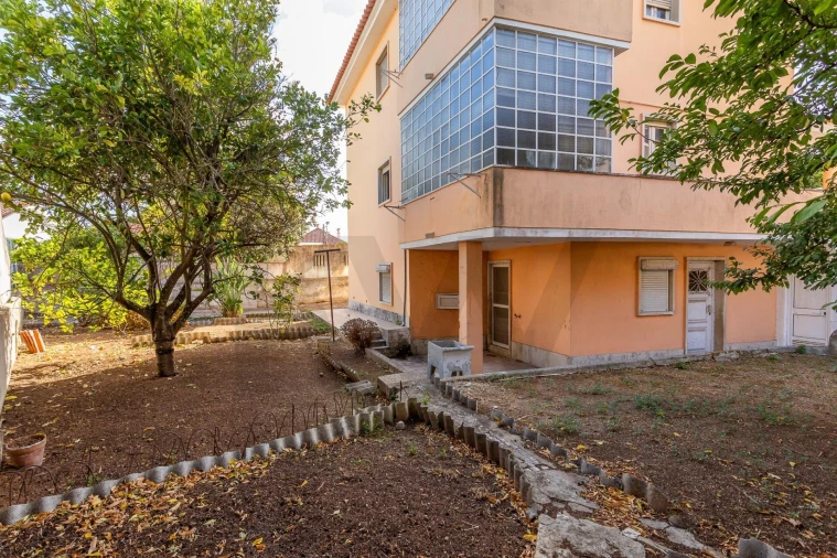 Moradia T6 para Venda em Oeiras e São Julião da Barra, Paço de Arcos e Caxias Foto 3