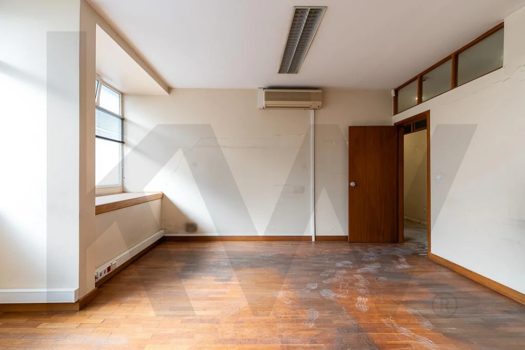 Armazém para Venda em Funchal (Santa Luzia) Foto 23