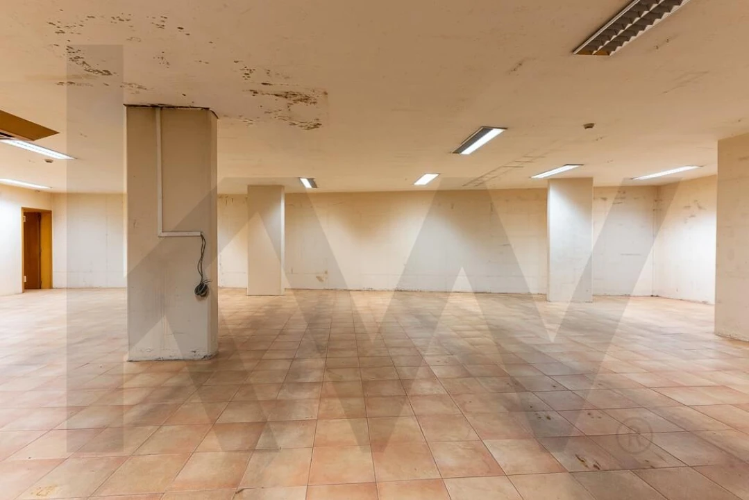 Armazém para Venda em Funchal (Santa Luzia) Foto 11