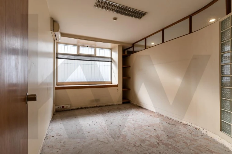 Armazém para Venda em Funchal (Santa Luzia) Foto 26