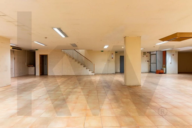 Armazém para Venda em Funchal (Santa Luzia) Foto 9