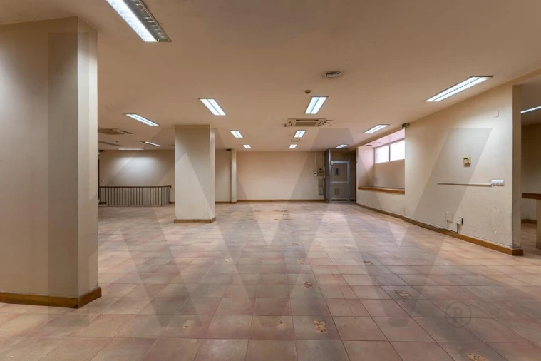 Armazém para Venda em Funchal (Santa Luzia) Foto 3