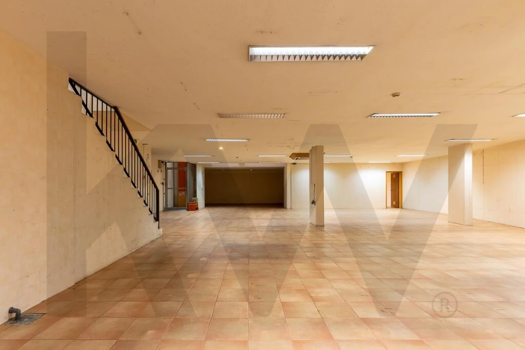 Armazém para Venda em Funchal (Santa Luzia) Foto 10