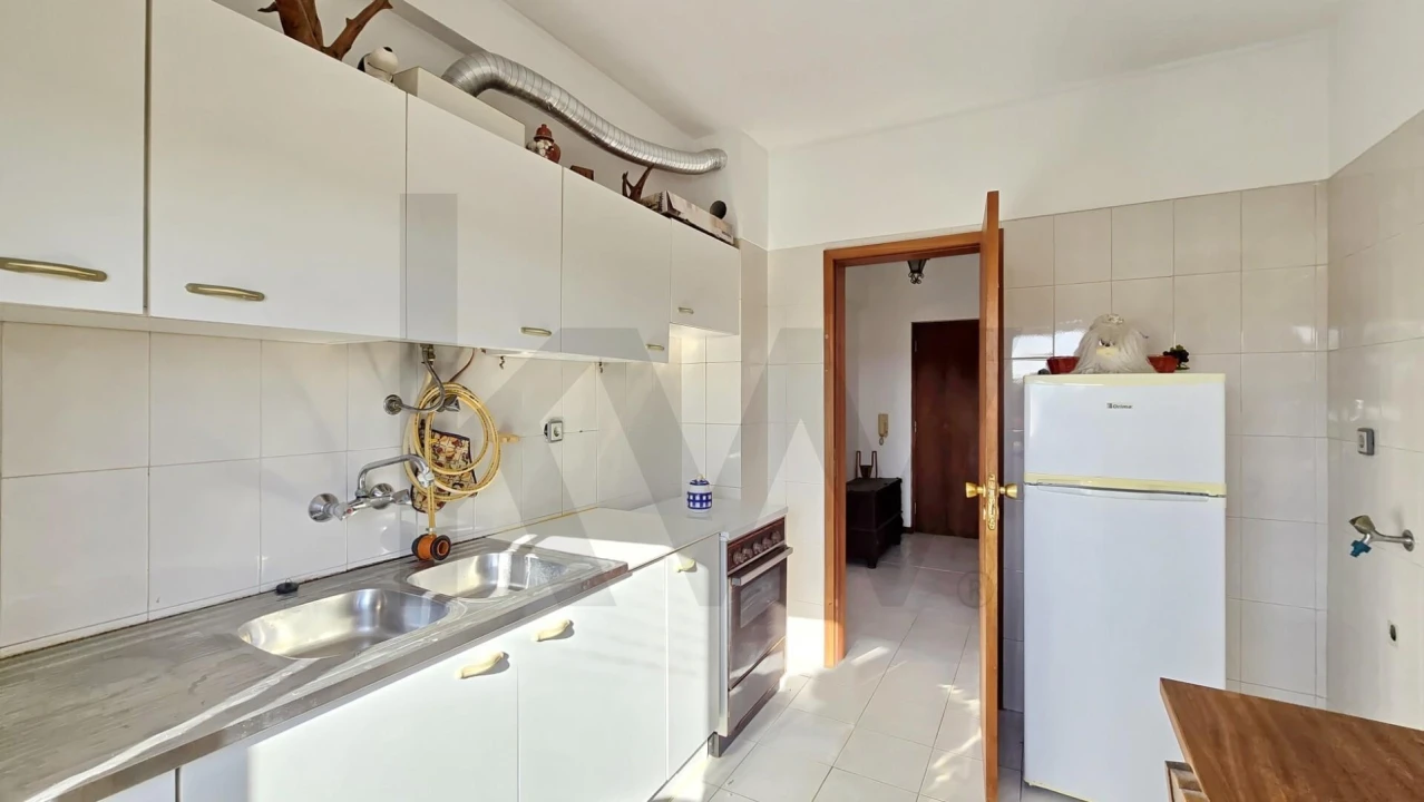 Apartamento T2 para Venda em Sangalhos Foto 31