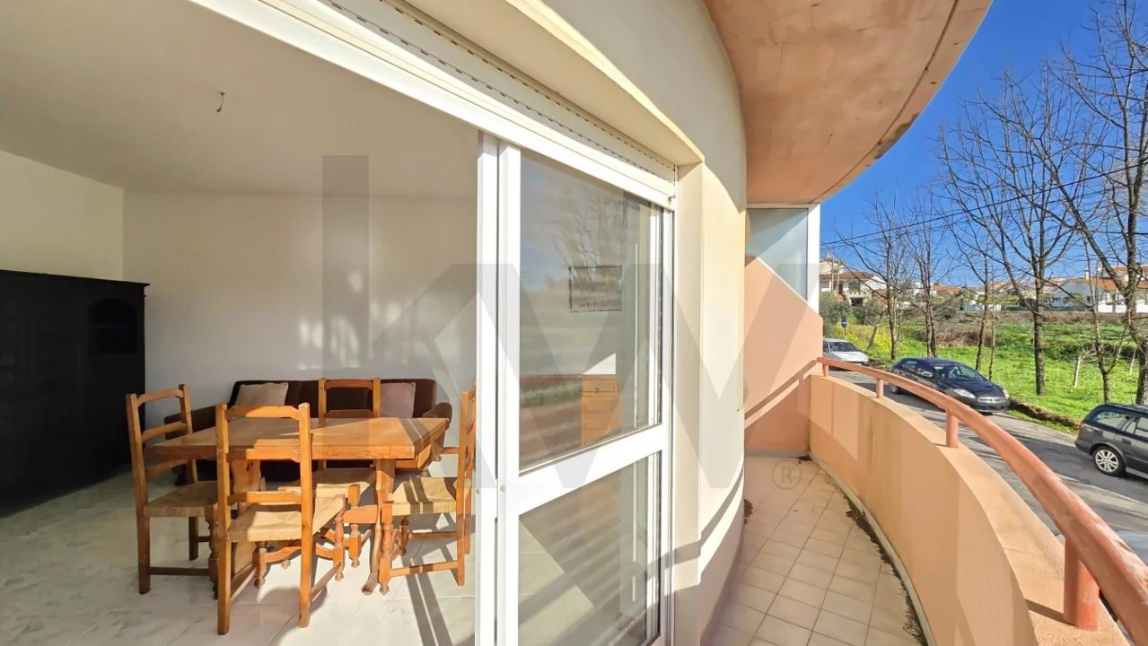 Apartamento T2 para Venda em Sangalhos Foto 2