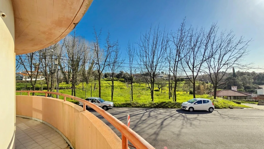 Apartamento T2 para Venda em Sangalhos Foto 4