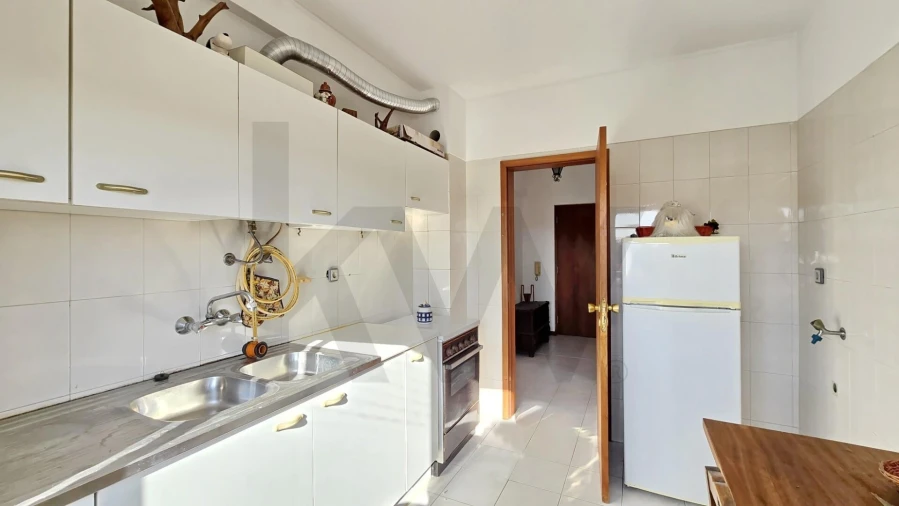 Apartamento T2 para Venda em Sangalhos Foto 32