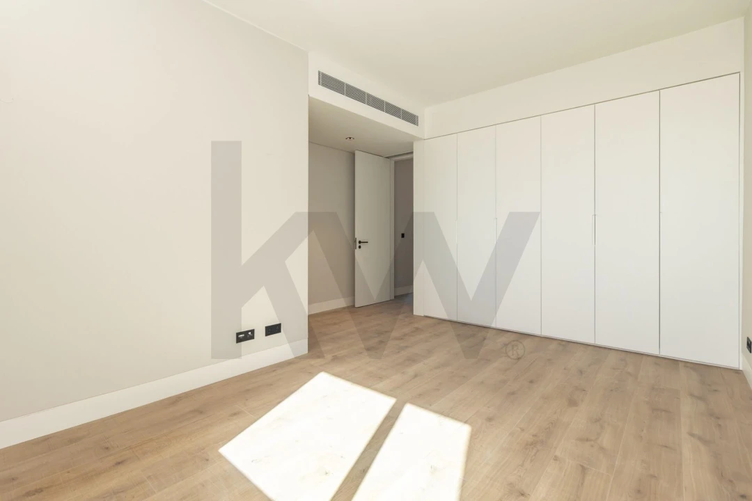 Apartamento T1 para Arrendamento em Alcochete Foto 8