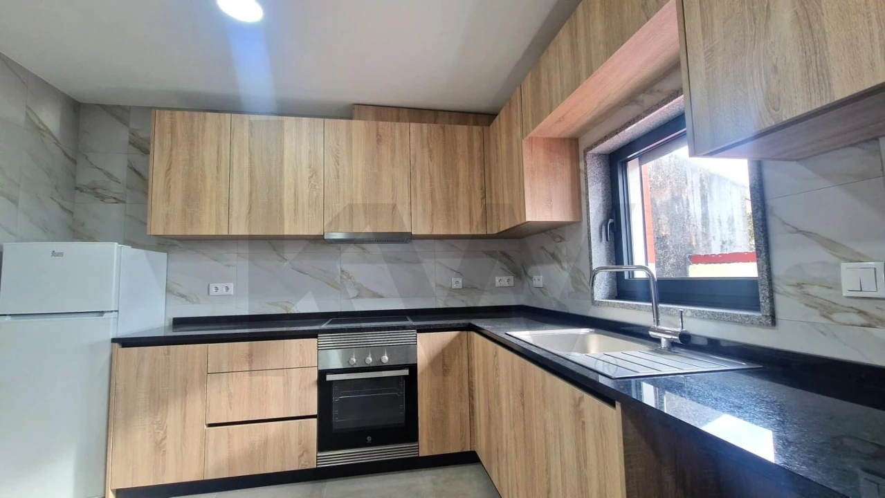 Apartamento T2 para Arrendamento em Aradas Foto 10