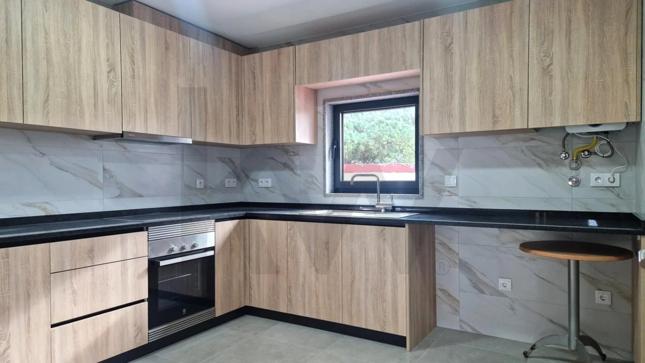 Apartamento T2 para Arrendamento em Aradas Foto 8