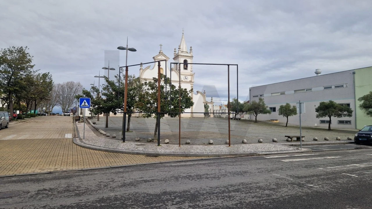 Apartamento T2 para Arrendamento em Aradas Foto 24