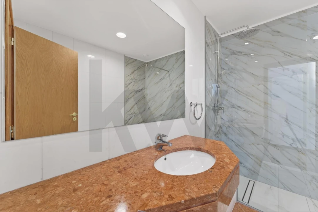 Apartamento T3 para Venda em São Martinho Foto 24