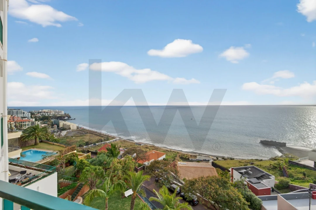 Apartamento T3 para Venda em São Martinho Foto 3