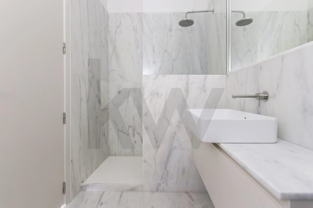 Apartamento T2 para Arrendamento em Campo de Ourique Foto 2