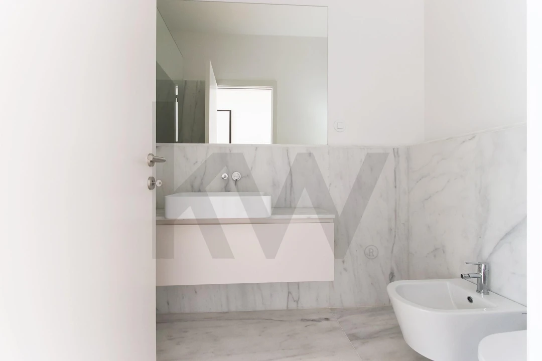 Apartamento T2 para Arrendamento em Campo de Ourique Foto 1