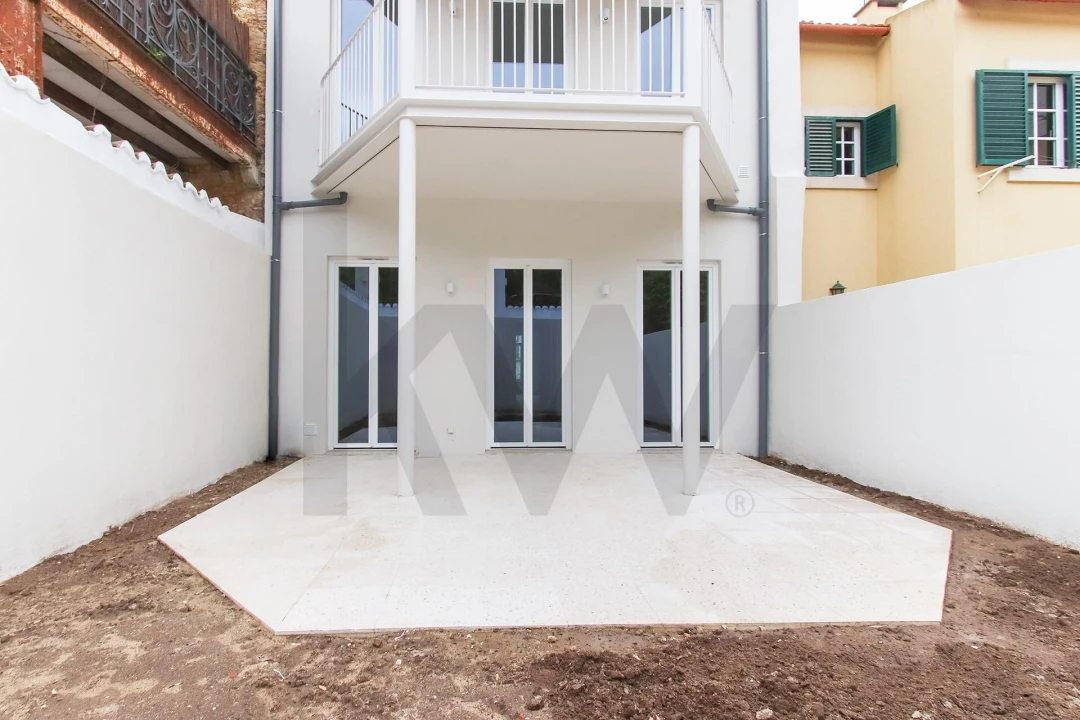 Apartamento T2 para Arrendamento em Campo de Ourique Foto 11