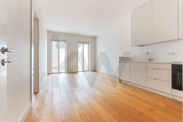 Apartamento T2 para Arrendamento em Campo de Ourique Foto 7