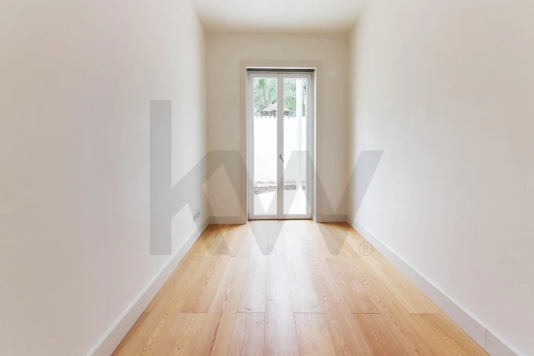 Apartamento T2 para Arrendamento em Campo de Ourique Foto 6