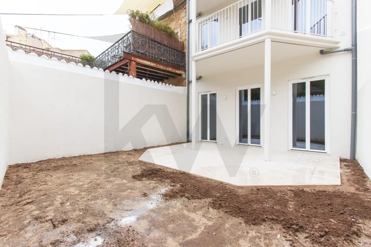 Apartamento T2 para Arrendamento em Campo de Ourique Foto 12
