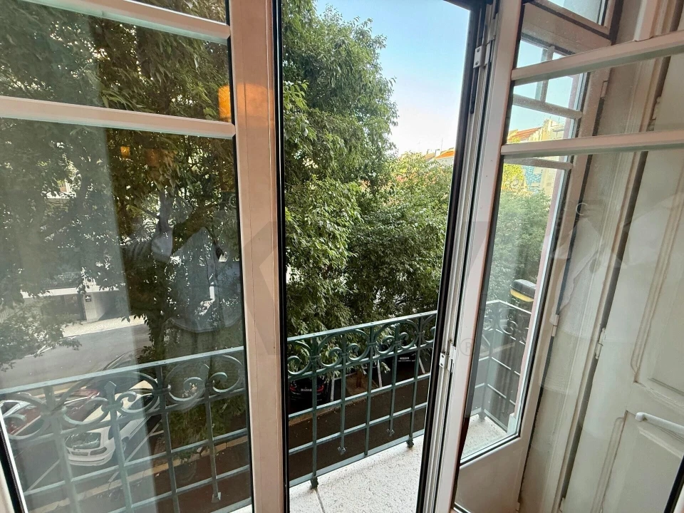 Apartamento T5 para Venda em Avenidas Novas Foto 2