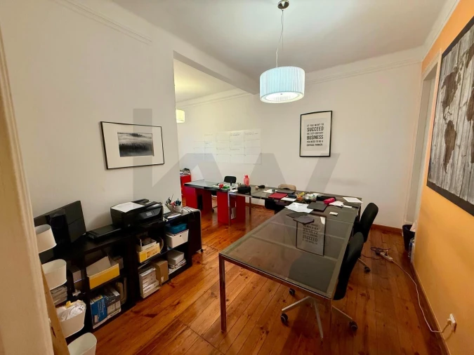 Apartamento T5 para Venda em Avenidas Novas Foto 16