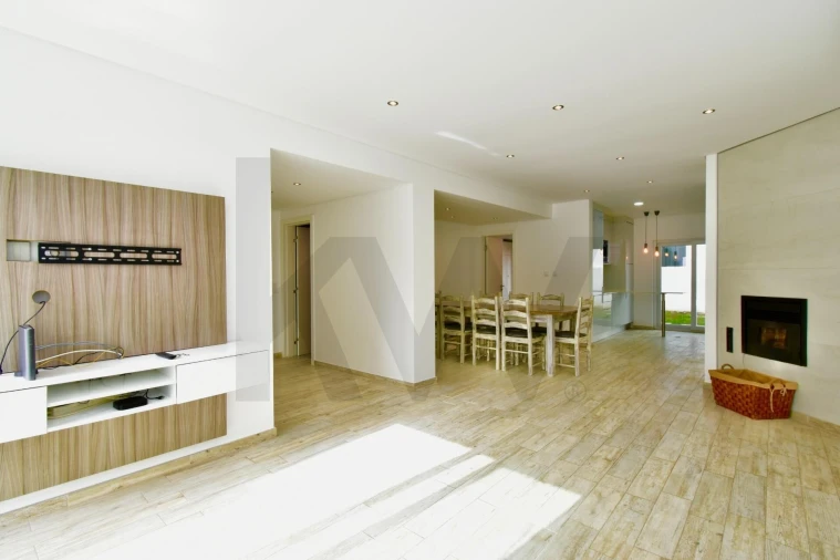 Moradia T3 para Arrendamento em Cascais e Estoril Foto 4