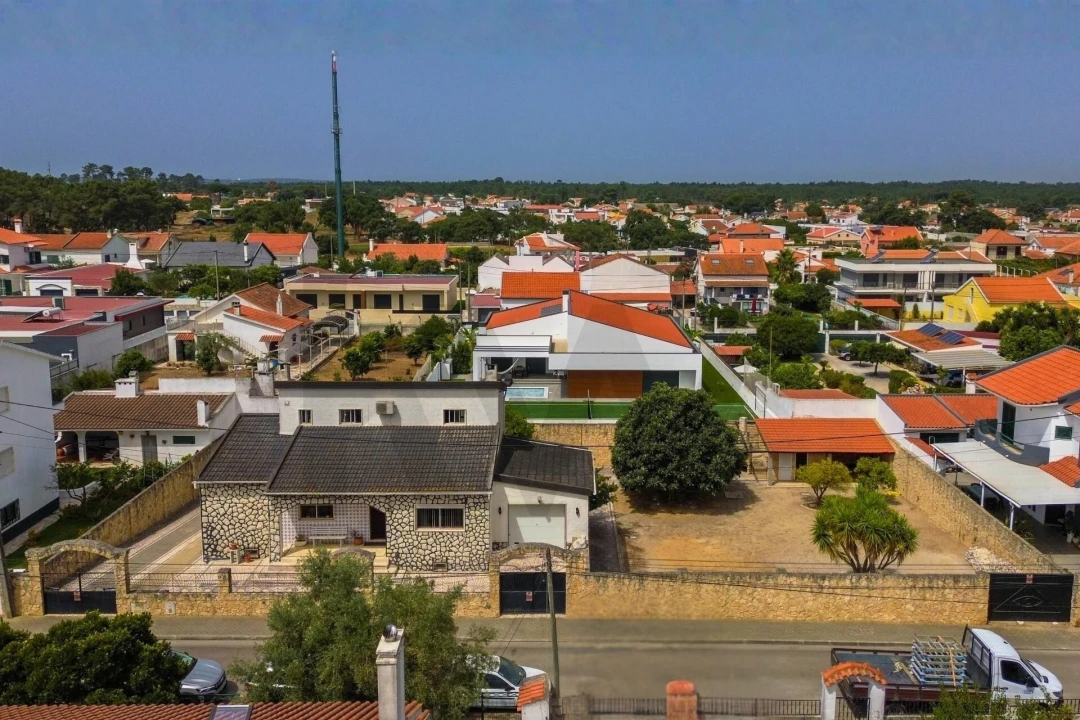 Moradia T4 para Venda em Fernao Ferro Foto 28