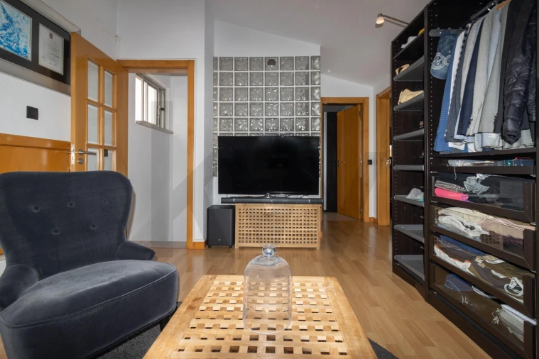 Moradia T4 para Venda em Fernao Ferro Foto 14