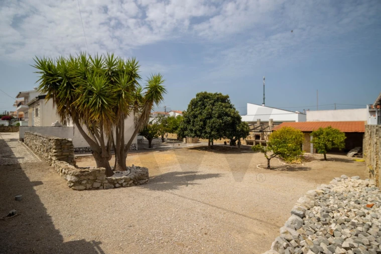 Moradia T4 para Venda em Fernao Ferro Foto 4