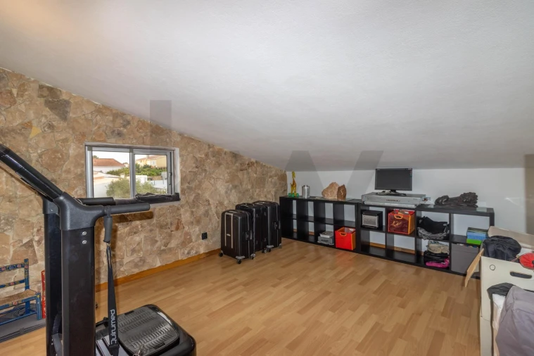 Moradia T4 para Venda em Fernao Ferro Foto 18