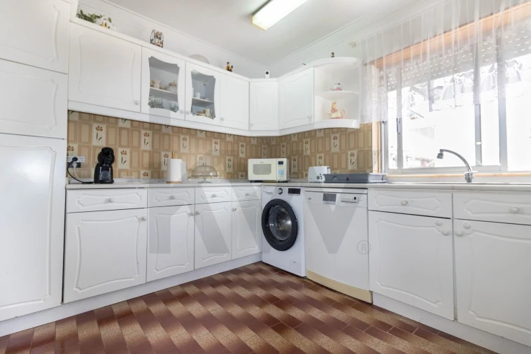 Moradia T4 para Venda em Fernao Ferro Foto 11