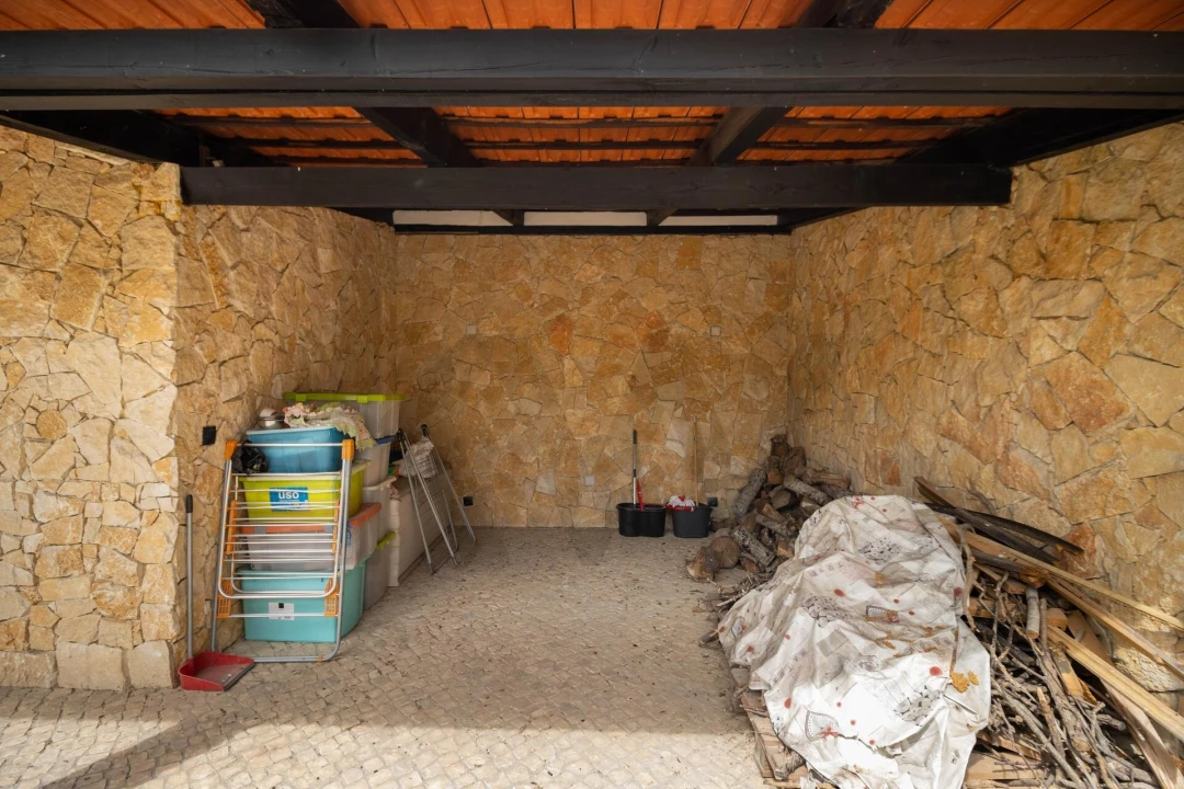 Moradia T4 para Venda em Fernao Ferro Foto 24