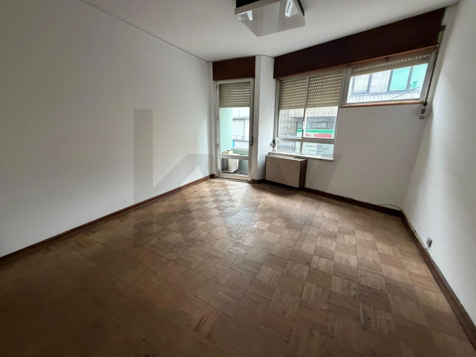 Escritório para Venda em São João da Madeira Foto 3