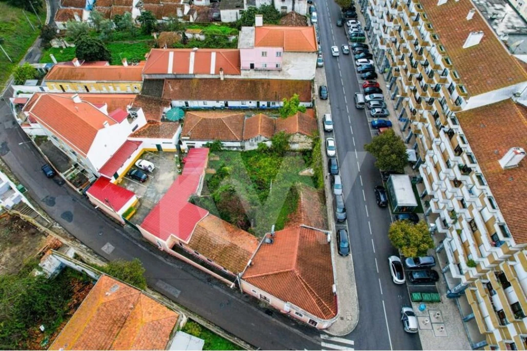Prédio para Venda em Romeira e Várzea Foto 8