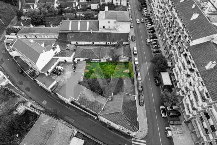 Prédio para Venda em Romeira e Várzea Foto 7