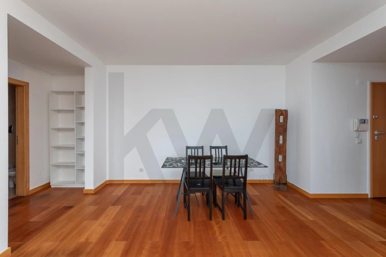 Apartamento T1 para Arrendamento em Parque das Nações Foto 3