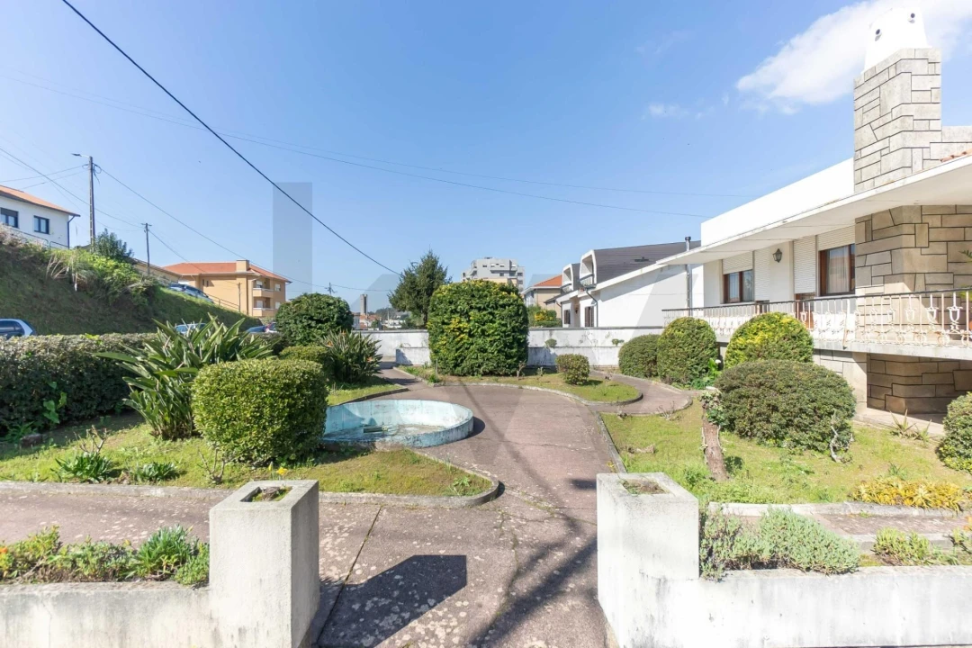 Moradia T7 para Venda em Pedroso e Seixezelo Foto 53