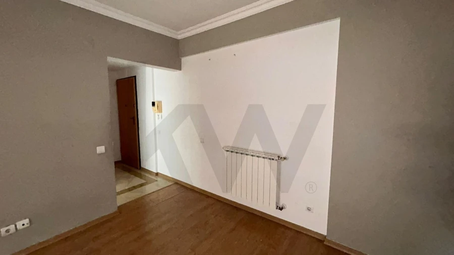 Apartamento T2 para Arrendamento em Rio de Mouro Foto 10