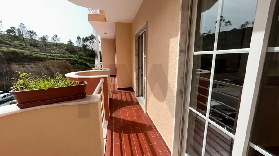 Apartamento T2 para Arrendamento em Rio de Mouro Foto 13