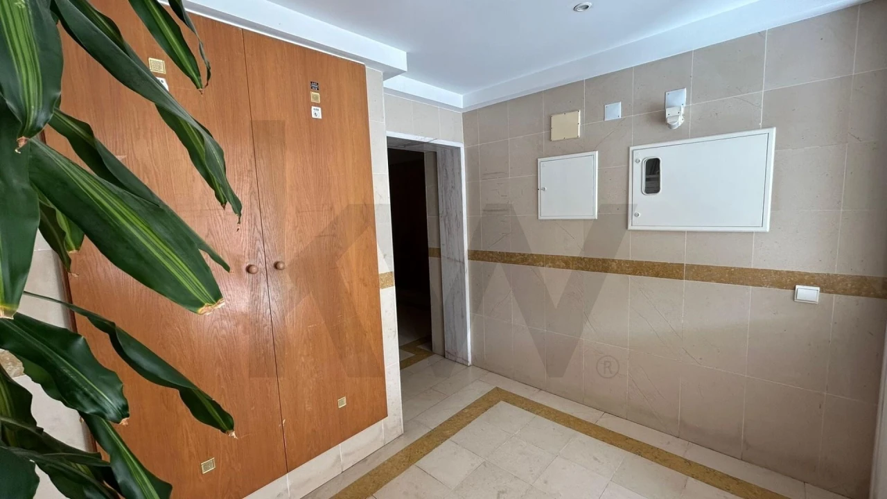 Apartamento T2 para Arrendamento em Rio de Mouro Foto 3