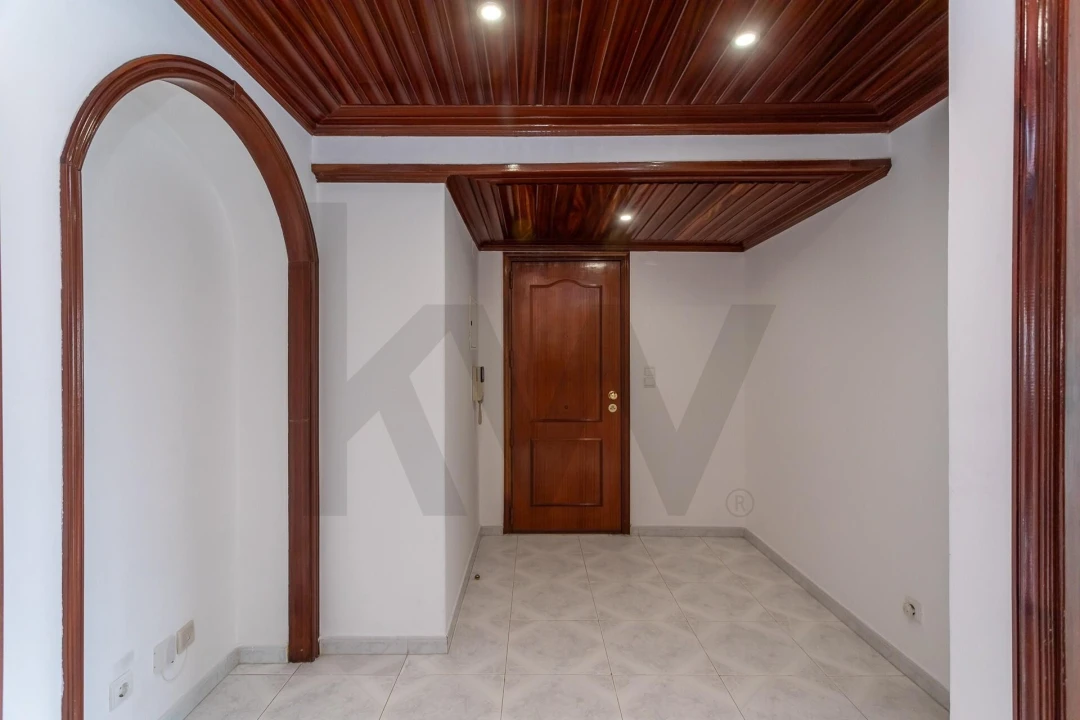 Apartamento T2 para Venda em Costa da Caparica Foto 2