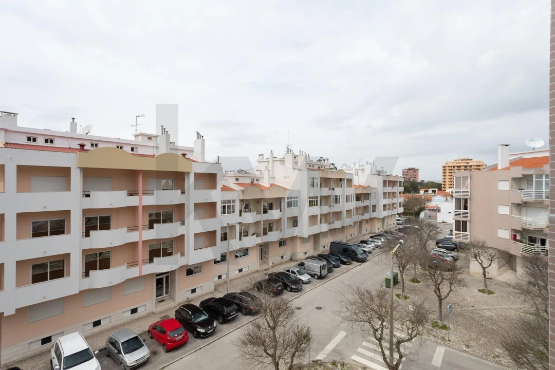 Apartamento T2 para Venda em Costa da Caparica Foto 11