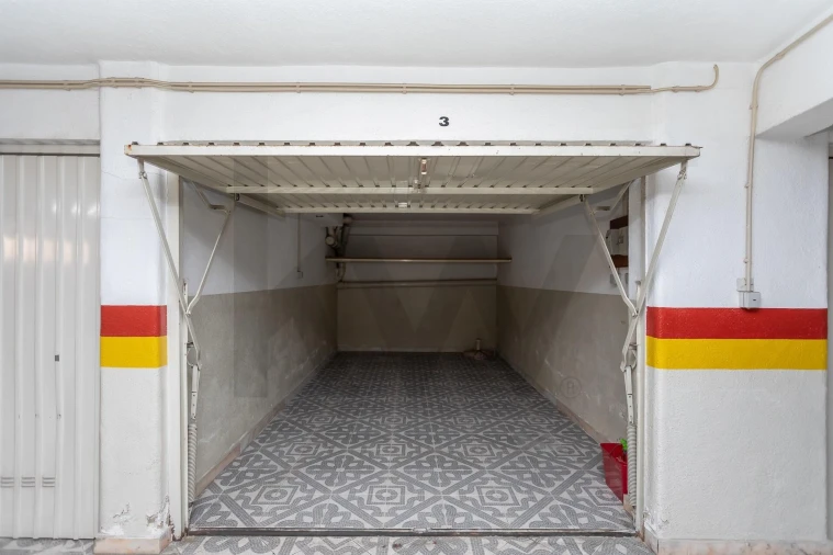 Apartamento T2 para Venda em Costa da Caparica Foto 31