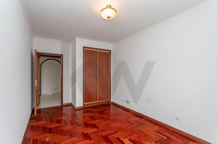 Apartamento T2 para Venda em Costa da Caparica Foto 12